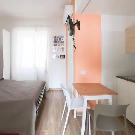 アパート Annaida